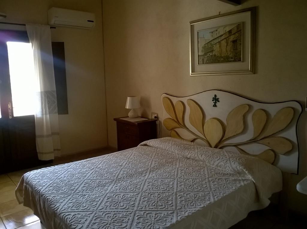 Hotel Valle Del Cedrino Galtellì Extérieur photo