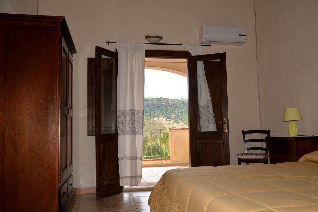 Hotel Valle Del Cedrino Galtellì Extérieur photo