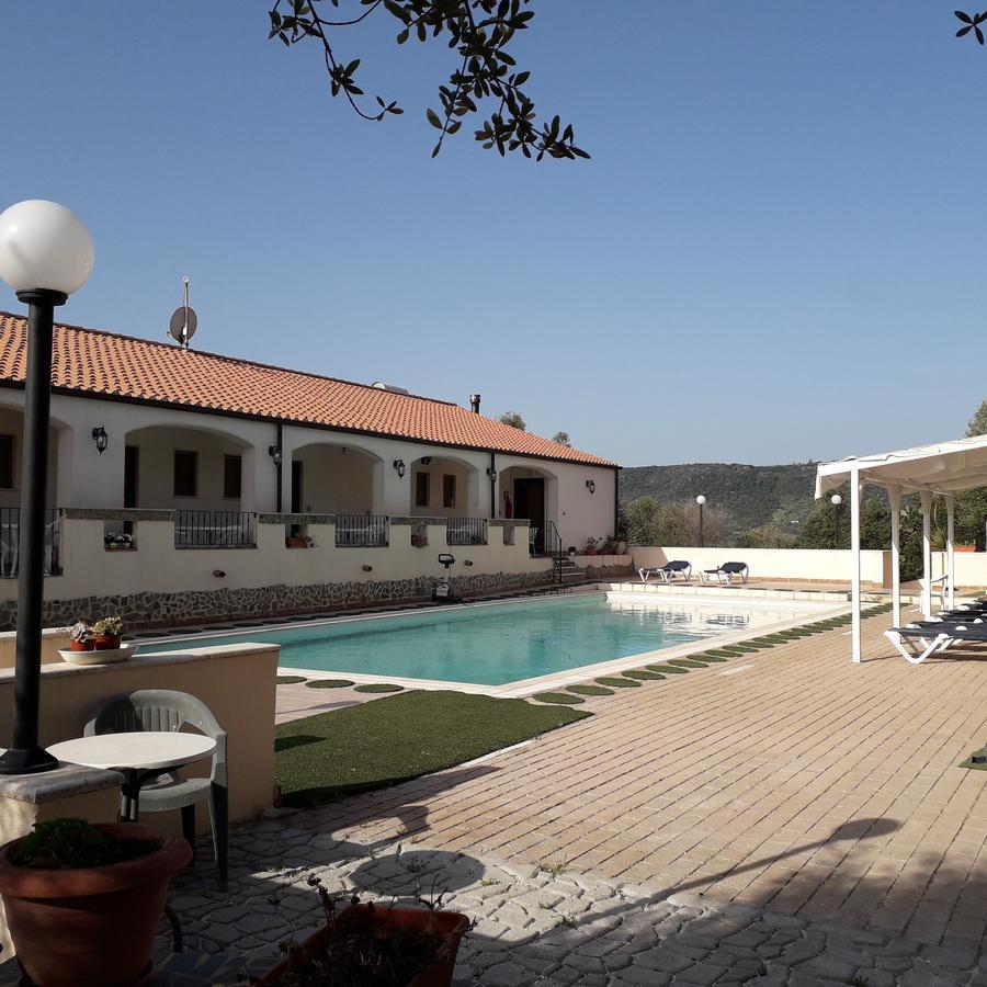 Hotel Valle Del Cedrino Galtellì Extérieur photo